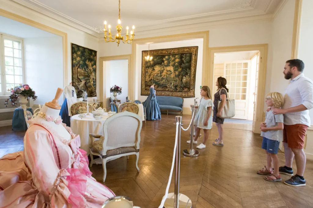 Intérieur du Château de Pompadour, pour les visites guidées de groupes contacter l'office de tourisme. Corrèze