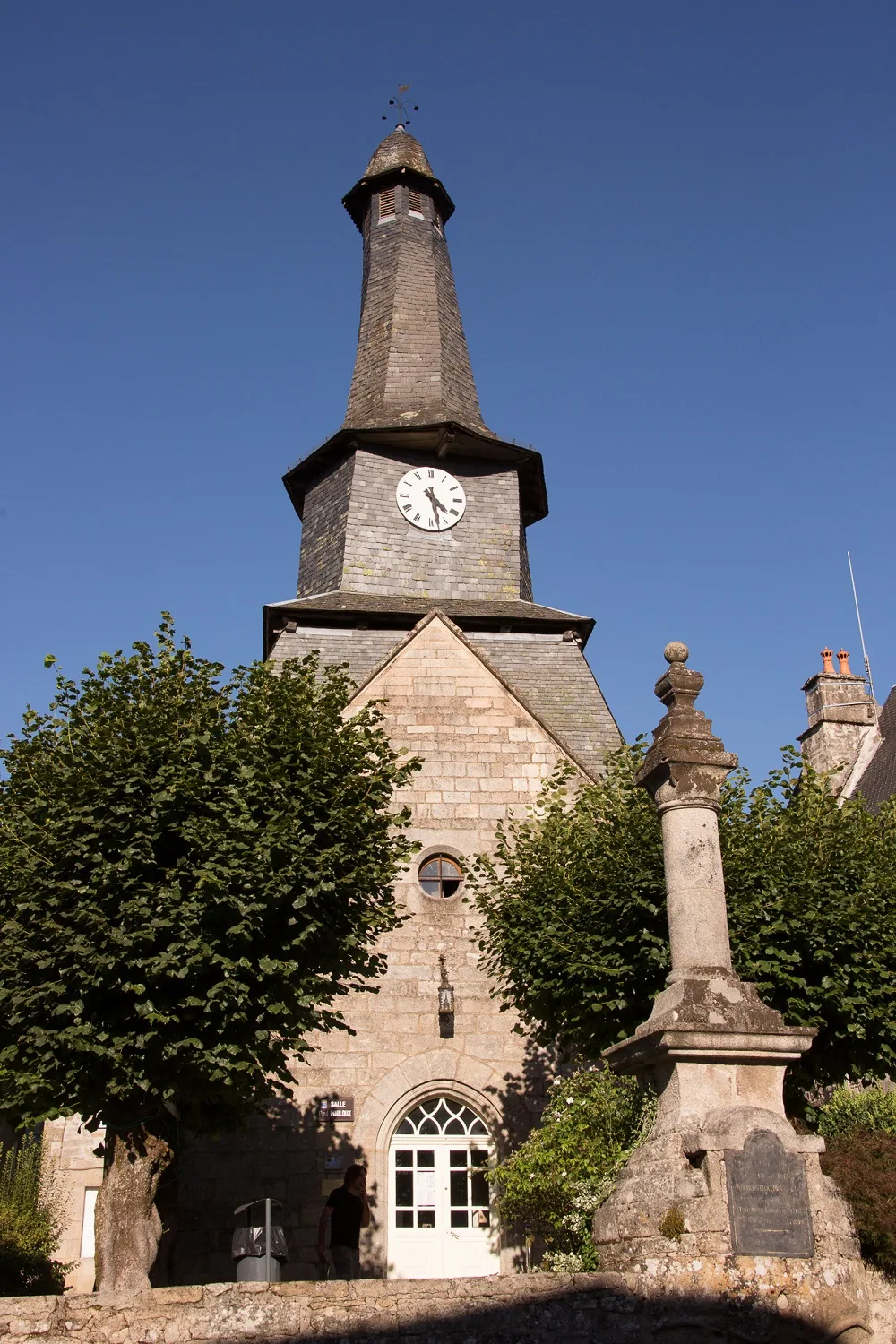 Chapelle au clocher Tors, Treignac, Corrèze
