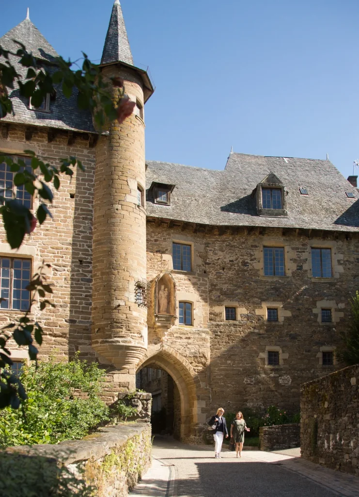 Uzerche - Kasteel en poort Bécharie