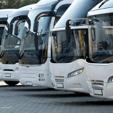 Stationnements bus et voitures